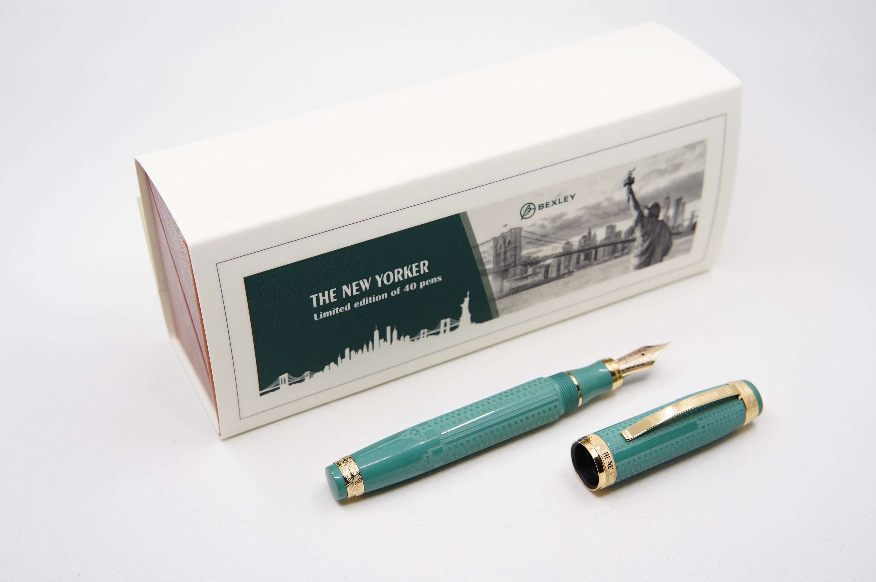 Bexley New Yorker Empire State Building Chased - Green Ebonite