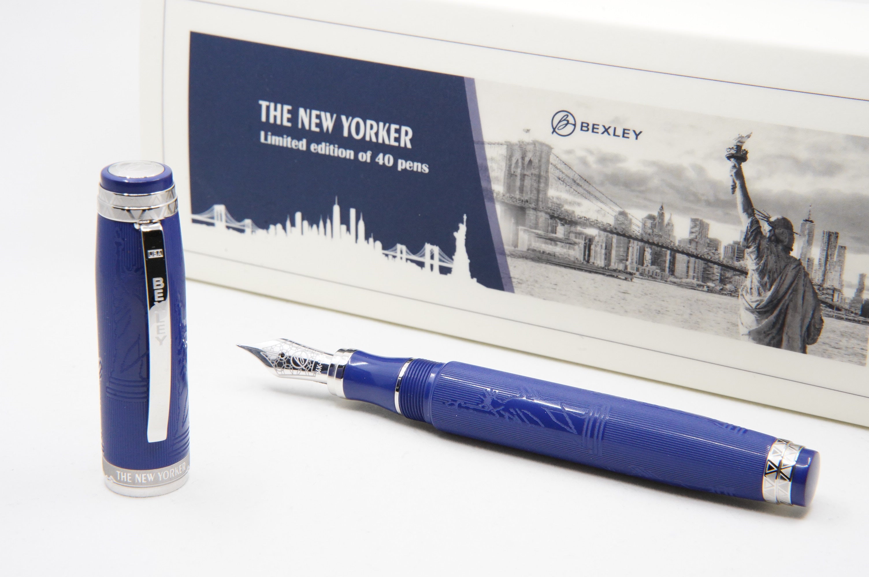 Bexley New Yorker Statue of Liberty Chased - Blue Ebonite