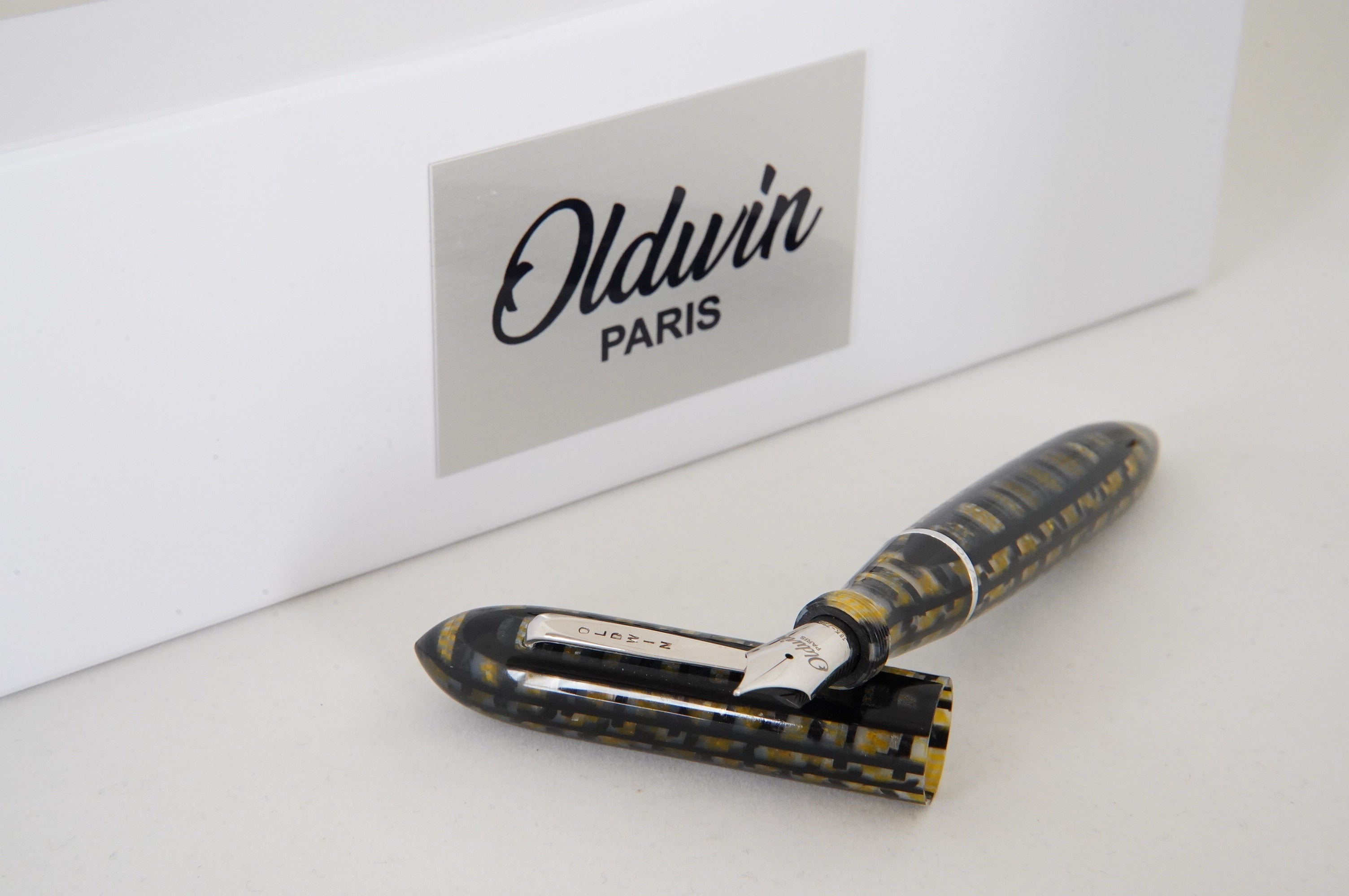 Oldwin Paris Torpedo Reptile Skin